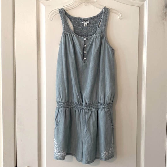 Old Navy Romper. - Picture 1 of 2